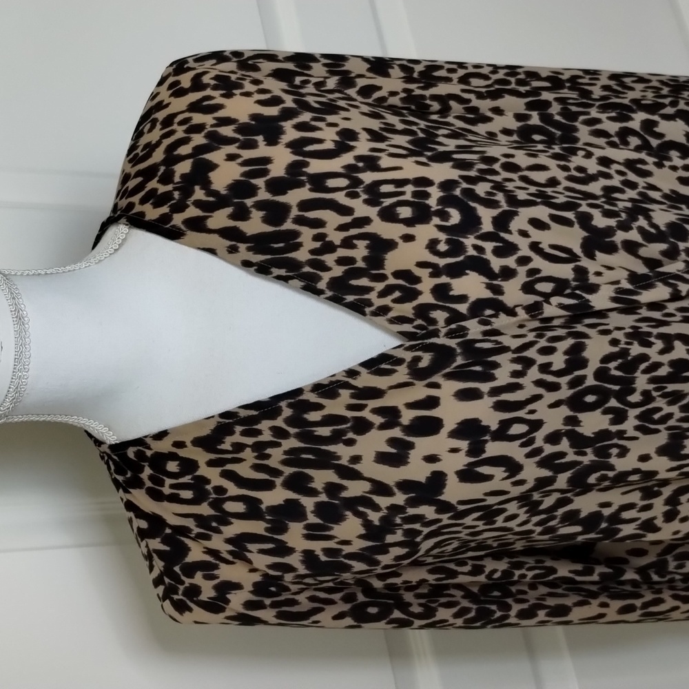Mittoshop Leopard Print Size Medium Rolled Front … - image 2